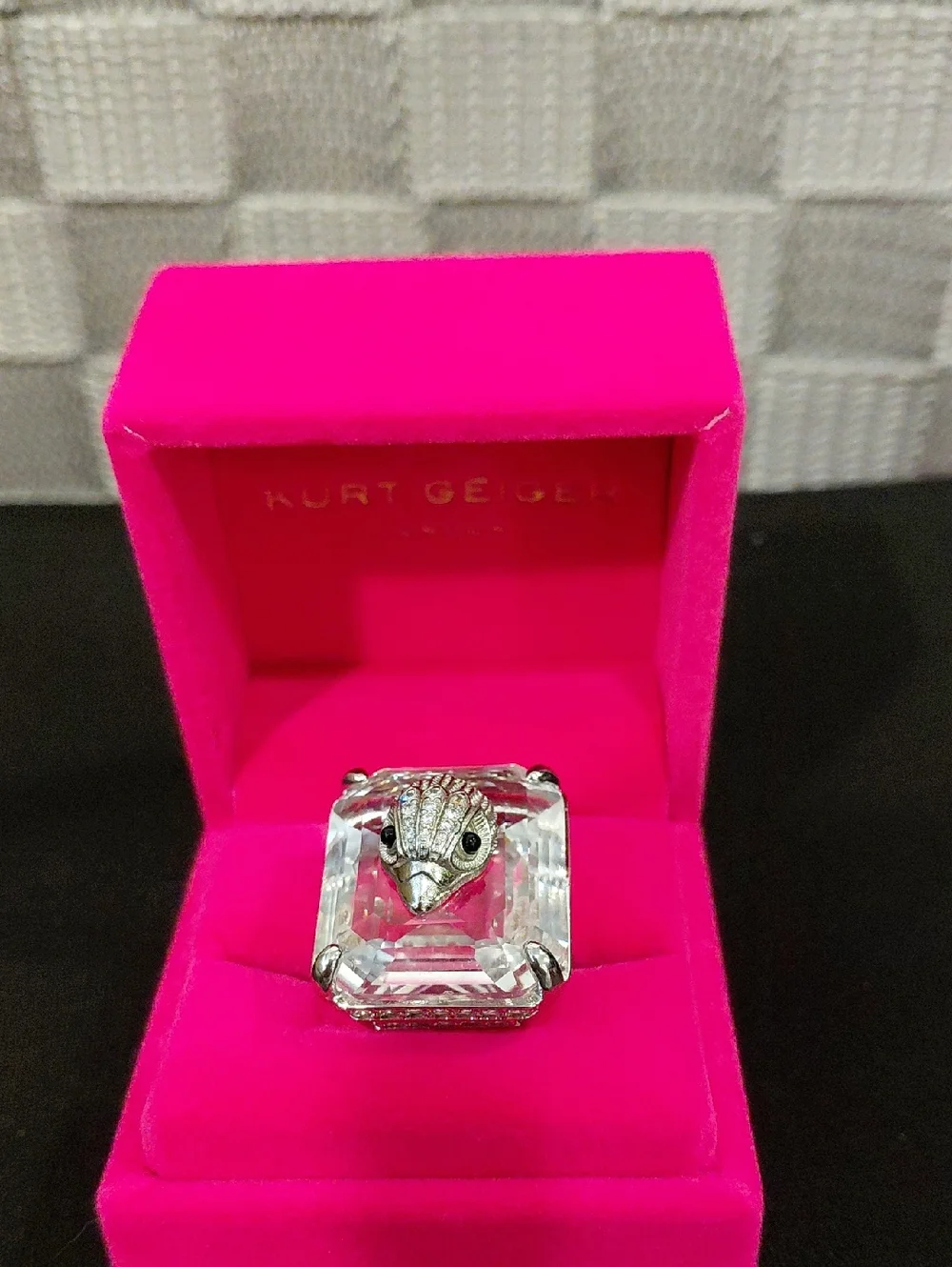 KURT GEIGER LONDON EAGLE CRYSTAL RING SIZE 9 - Picture 9 of 10